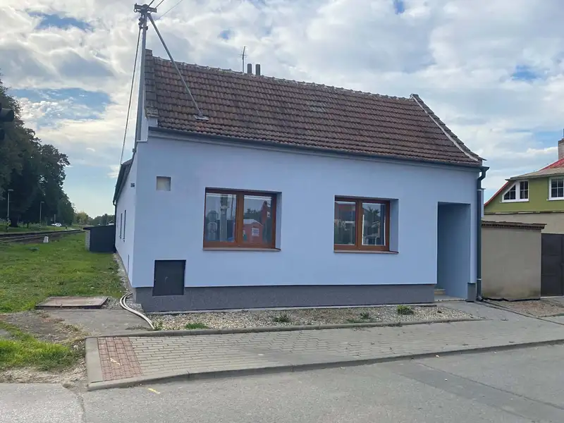 Prodej rodinného domu 170 m², pozemek 430 m², Vnorovy – náhled fotky 1
