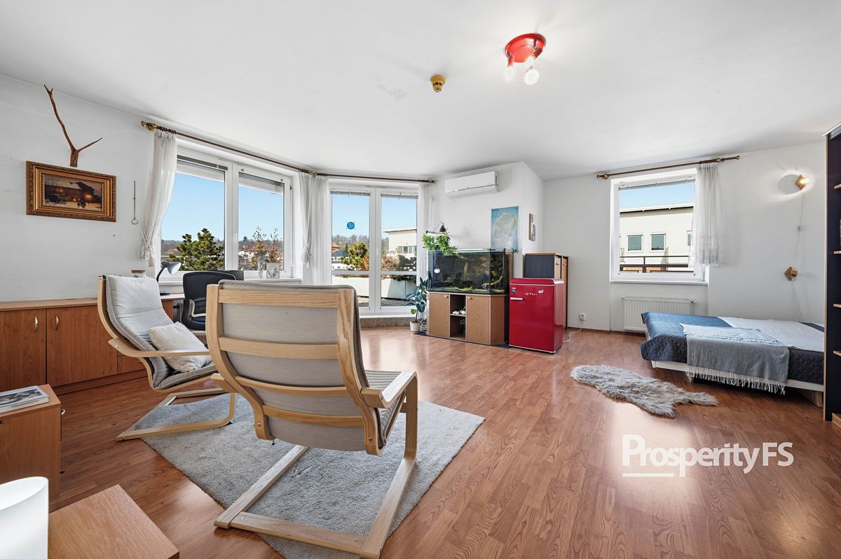 Prodej bytu 4+kk 154 m², Praha – fotka 1 z 3