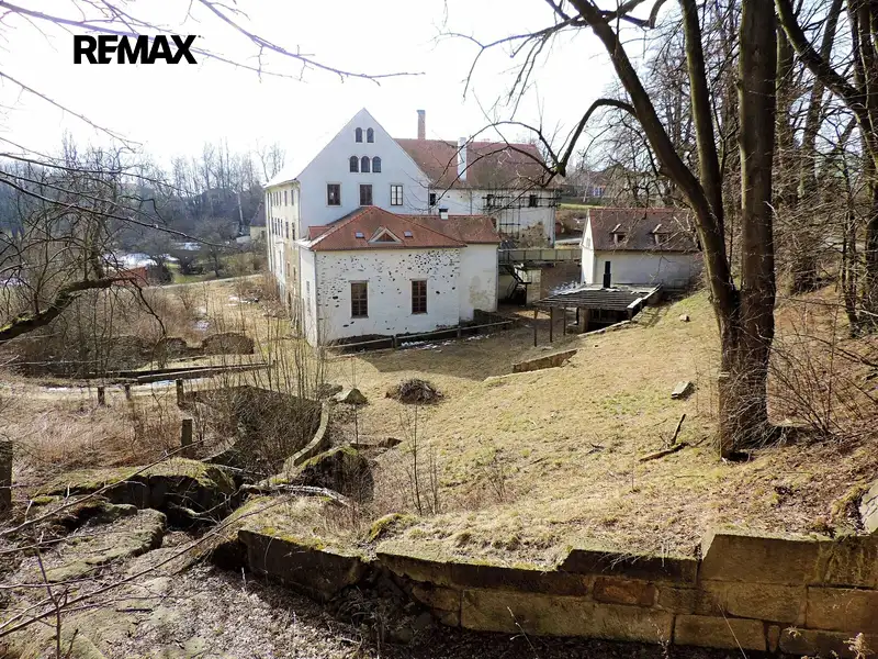 Prodej památky 5000 m², pozemek 7969 m², Telč – náhled fotky 2