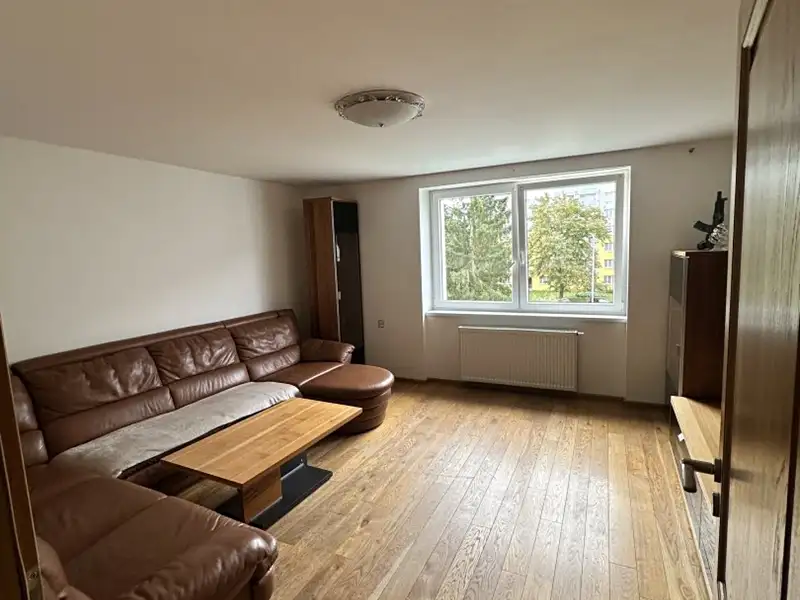 Pronájem bytu 2+1 54 m², Rokycany – náhled fotky 2
