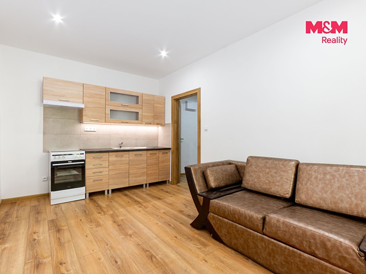 Комерційне приміщення на продаж, 960 м² (4 з 30)