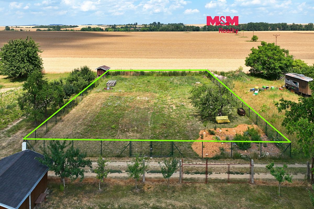 Prodej zahrady 874 m², Nové Syrovice – fotka 1 z 3