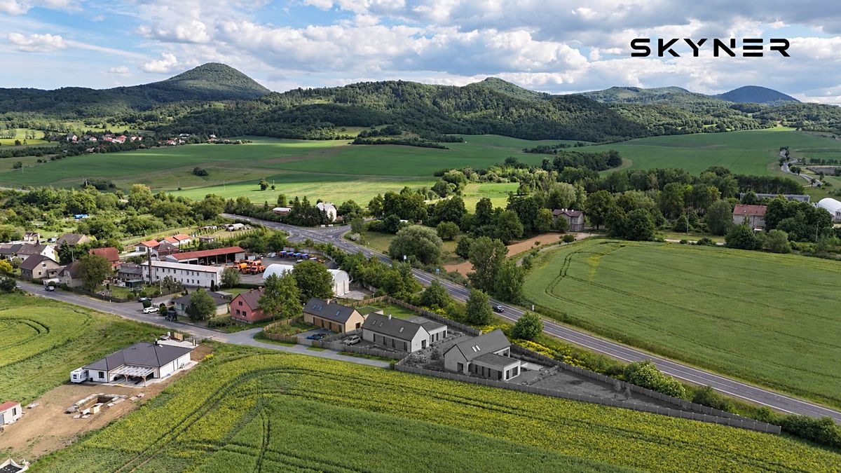 Prodej stavebního pozemku 1033 m², Žalany – fotka 1 z 3