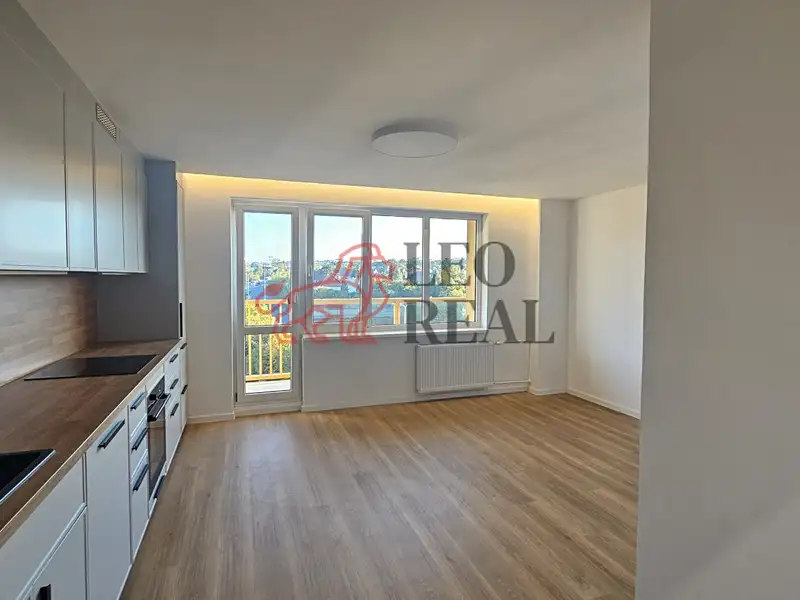 Pronájem bytu 4+kk 81 m², Praha – náhled fotky 2