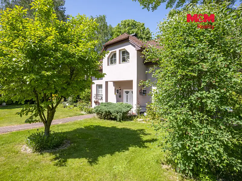 Prodej rodinného domu 226 m², pozemek 3334 m², Český Šternberk – náhled fotky 2