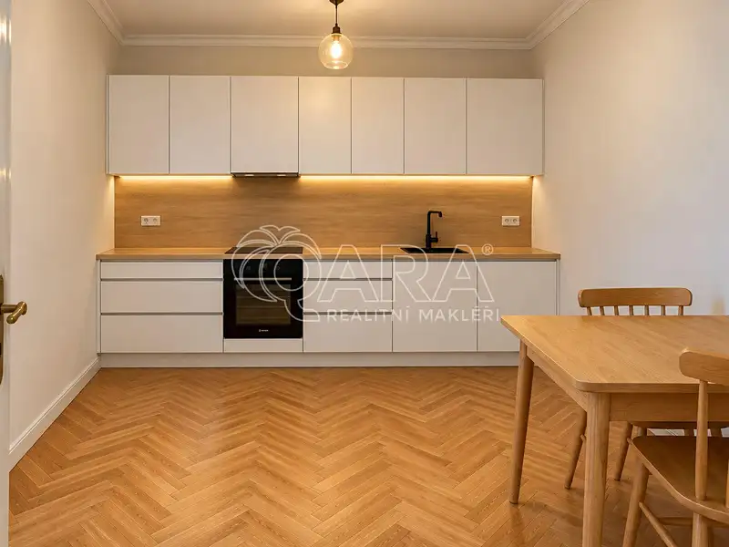 Pronájem bytu 3+1 108 m², Praha – náhled fotky 2