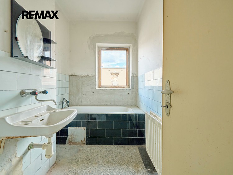 Prodej komerčního prostoru, 309 m² (26 z 39)