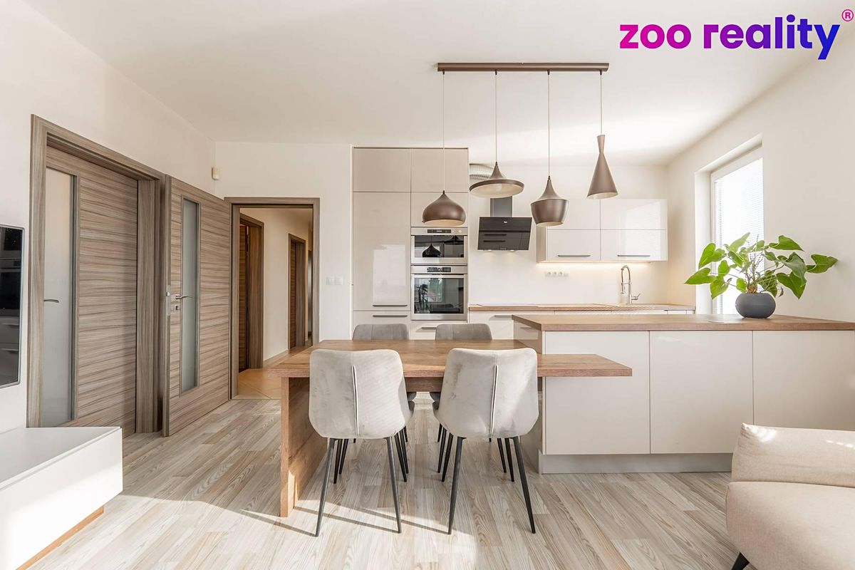 Prodej bytu 3+kk 70 m², Praha – fotka 1 z 3