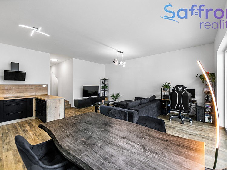 Prodej bytu 3+kk, 90 m² (2 z 28)