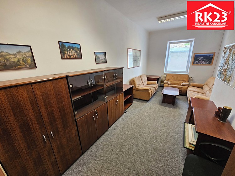 Pronájem komerčního prostoru, 19 m² (1 z 7)