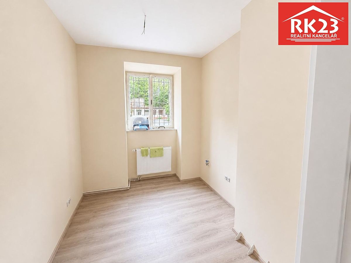 Pronájem obchodního prostoru 25 m², Mariánské Lázně – fotka 1 z 3