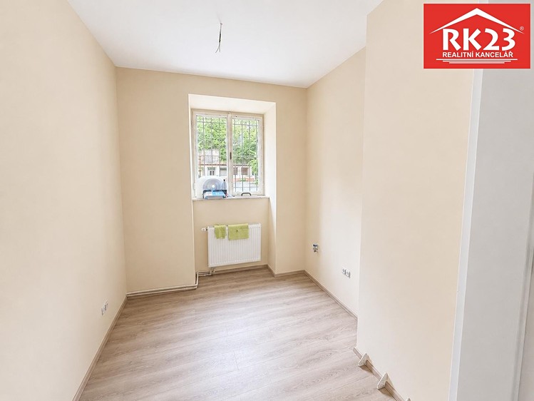 Pronájem komerčního prostoru, 25 m² (1 z 4)