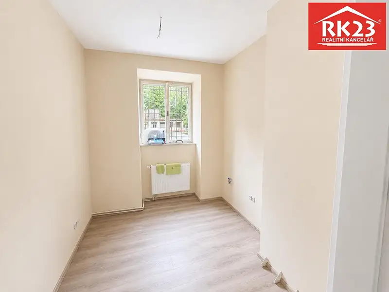 Pronájem obchodního prostoru 25 m², Mariánské Lázně – náhled fotky 1