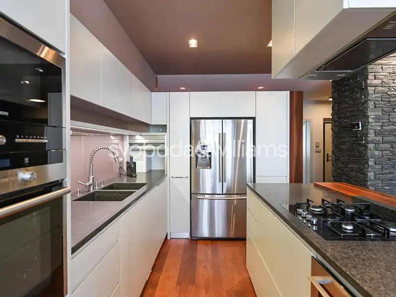 Prodej bytu 4+kk 159 m², Praha – náhled fotky 3