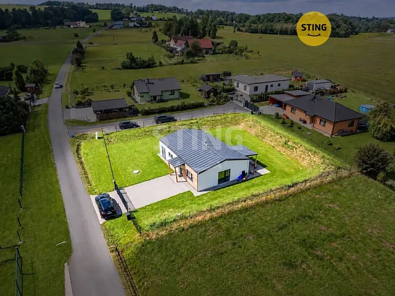 Prodej rodinného domu 130 m², pozemek 1233 m², Dolní Domaslavice – náhled fotky 1
