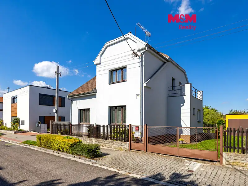 Prodej rodinného domu 145 m², pozemek 823 m², Pardubice – náhled fotky 1