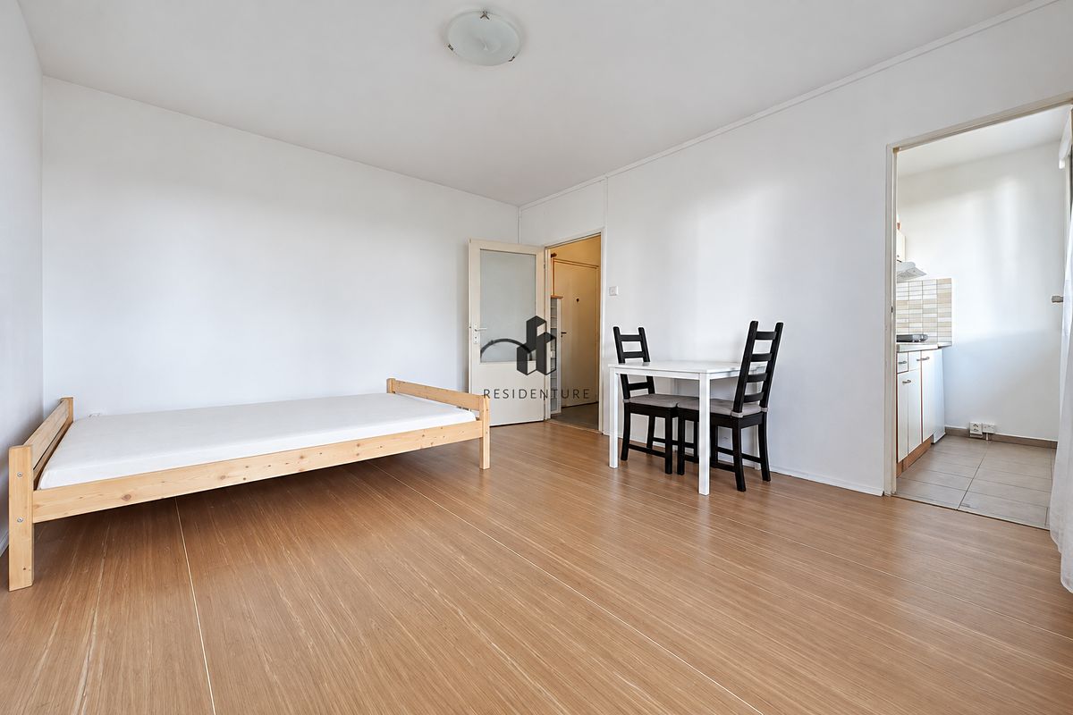 Pronájem bytu 1+kk 32 m² – fotografie 3