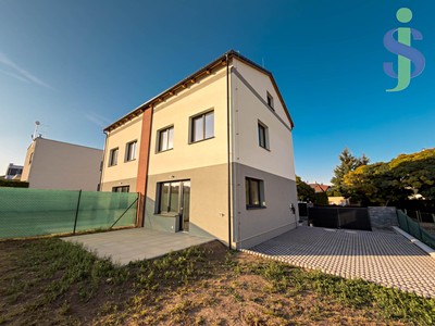 Prodej domu, 112 m² (2 z 36)
