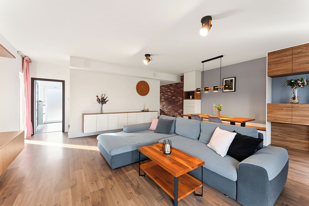 Prodej rodinného domu 120 m², pozemek 474 m², Bašť – fotka 1 z 3