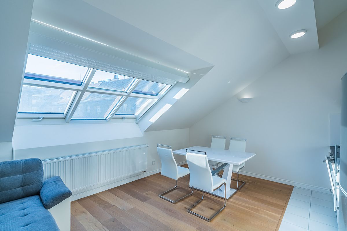 Pronájem bytu 2+kk 73 m² – fotografie 3