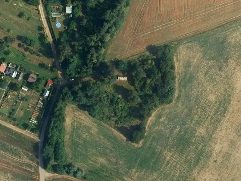 Prodej pozemku 773 m², Lhotice – náhled fotky 1
