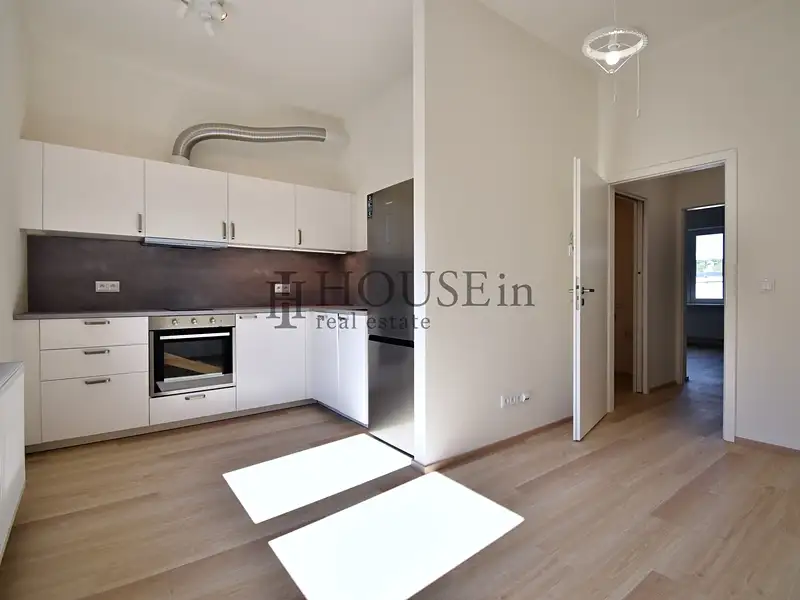 Pronájem bytu 2+kk, 37 m², Praha 4, Praha