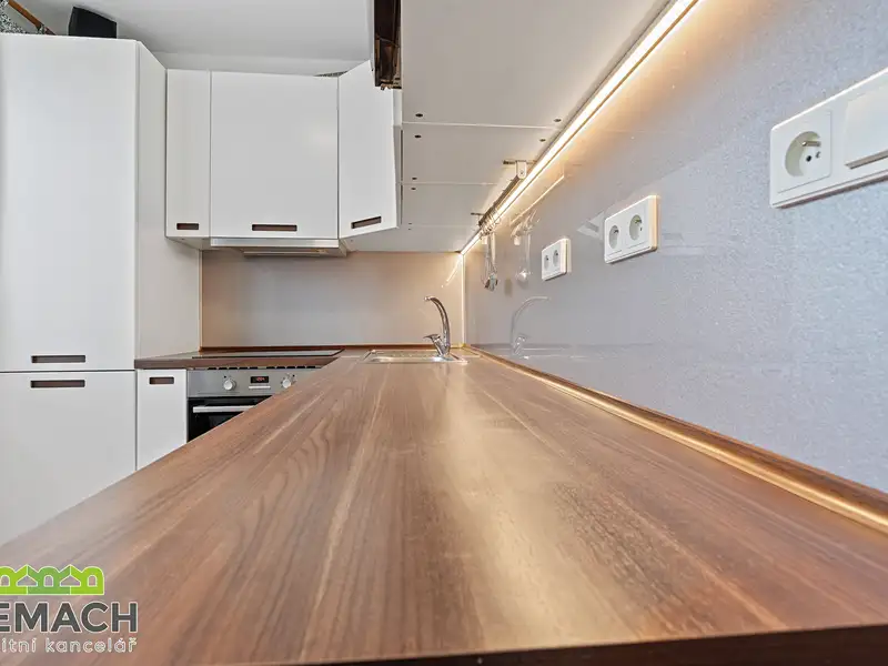 Pronájem bytu 3+1 75 m², Na Rybníku, Uherské Hradiště