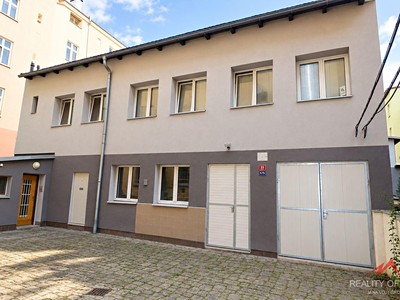 Pronájem bytu 3+kk 100 m²