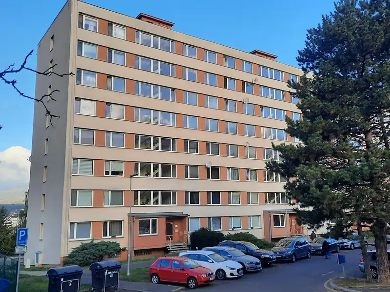 Pronájem bytu 3+1 70 m², Teplice – náhled fotky 2