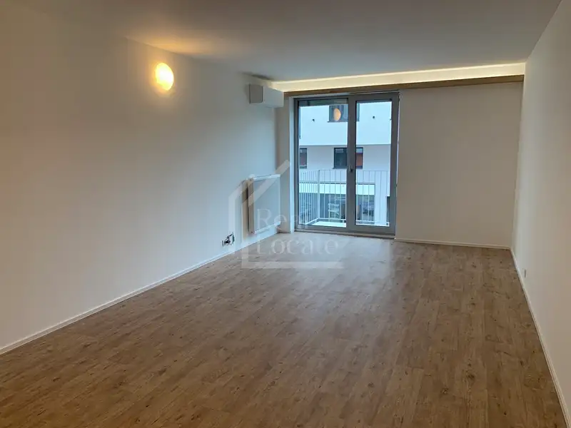 Pronájem bytu 1+kk 33 m², Praha – náhled fotky 2
