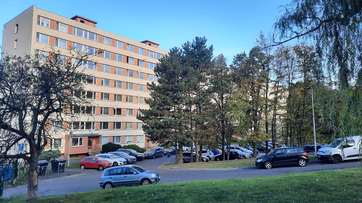 Pronájem bytu 3+1 70 m², Teplice – fotka 1 z 3
