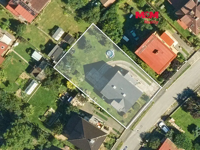 Prodej rodinného domu 240 m², pozemek 703 m², Turnov – náhled fotky 1