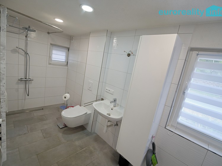 Prodej domu, 129 m² (22 z 38)