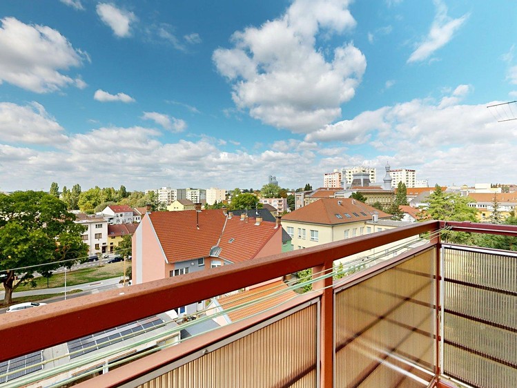 Квартира 3+1 на продаж, 73 м² (1 з 26)
