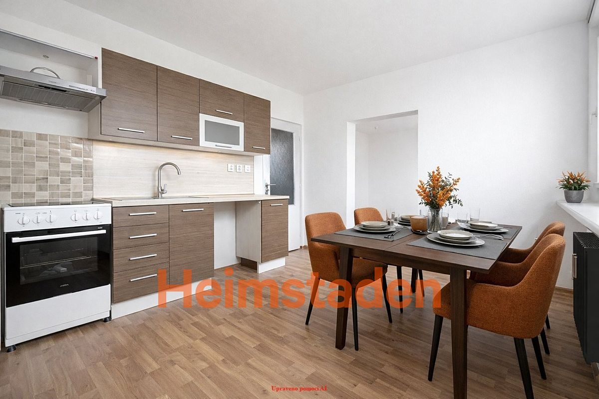 Pronájem bytu 1+kk 35 m², Karviná – fotka 1 z 3