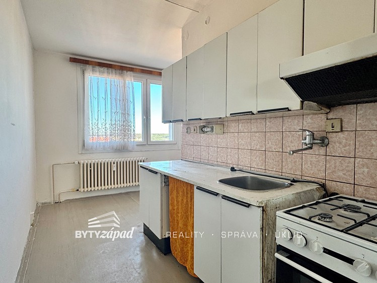 Квартира 4+1 на продаж, 83 м² (8 з 12)