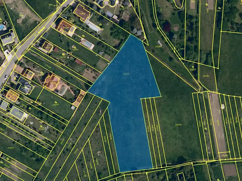 Dražba pozemku 6178 m², Kunovice – náhled fotky 1
