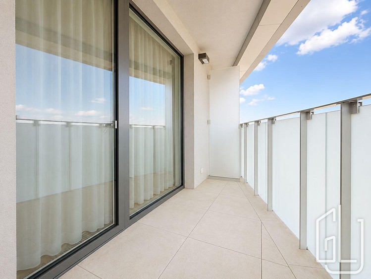 Квартира 2+kk в оренду, 61 м² (3 з 19)