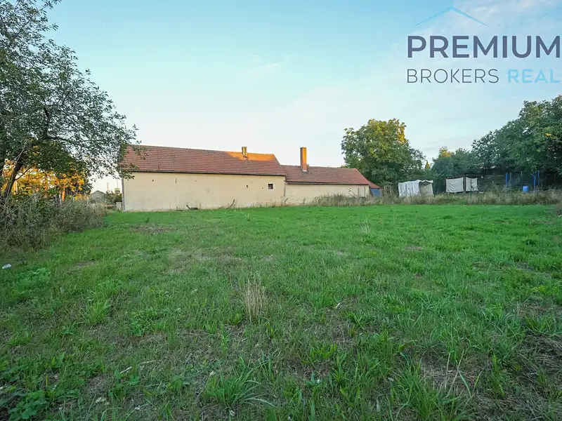 Prodej stavebního pozemku 868 m², Račice – náhled fotky 2