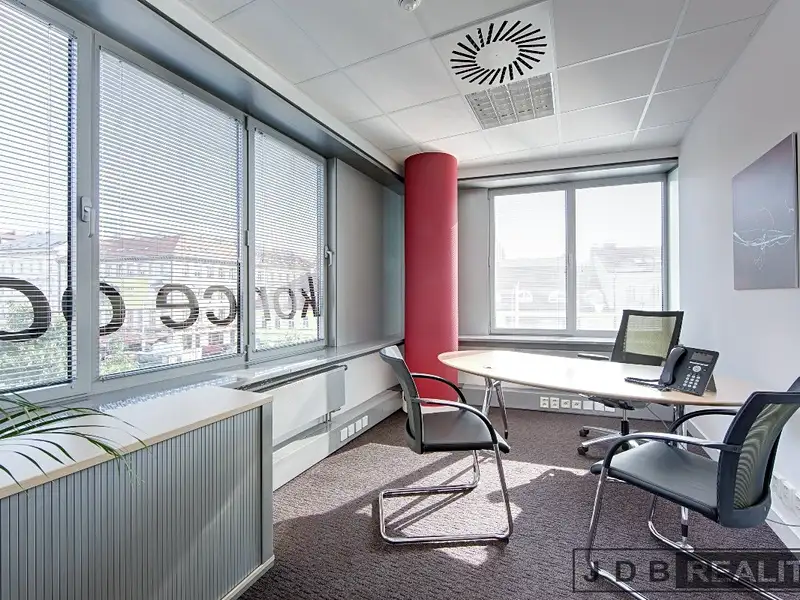 Pronájem kanceláře 25 m², Praha – náhled fotky 3