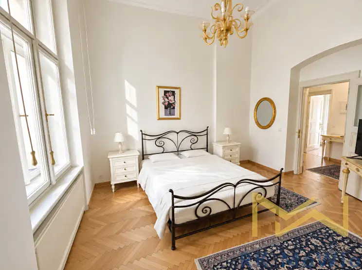 Pronájem bytu 4+kk 122 m², Praha – náhled fotky 3