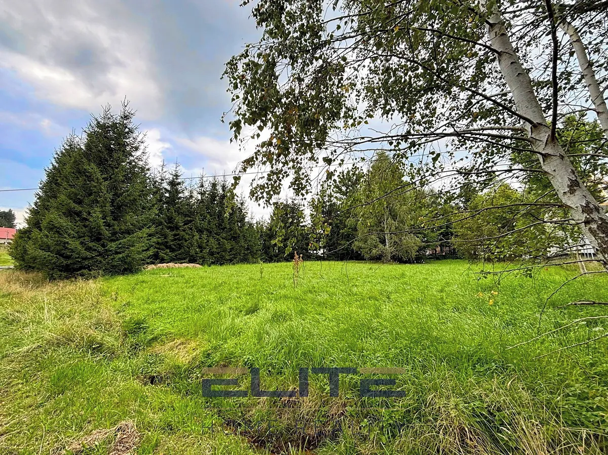Prodej stavebního pozemku 1569 m²