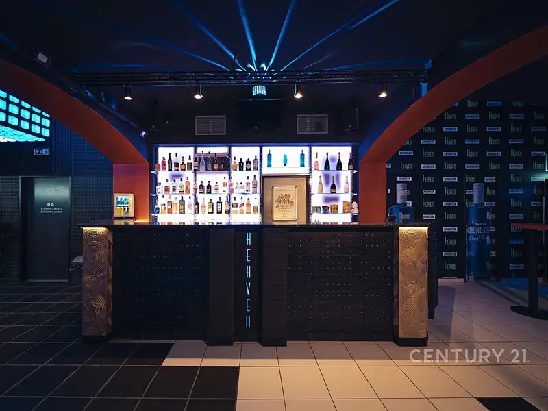 Prodej komerční nemovitosti 400 m², Praha – náhled fotky 3