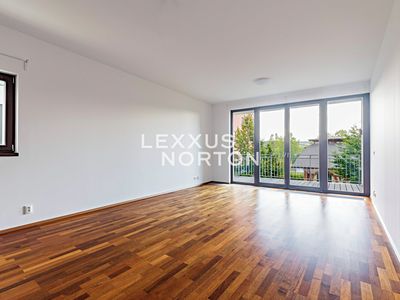 Pronájem bytu 4+kk 101 m²