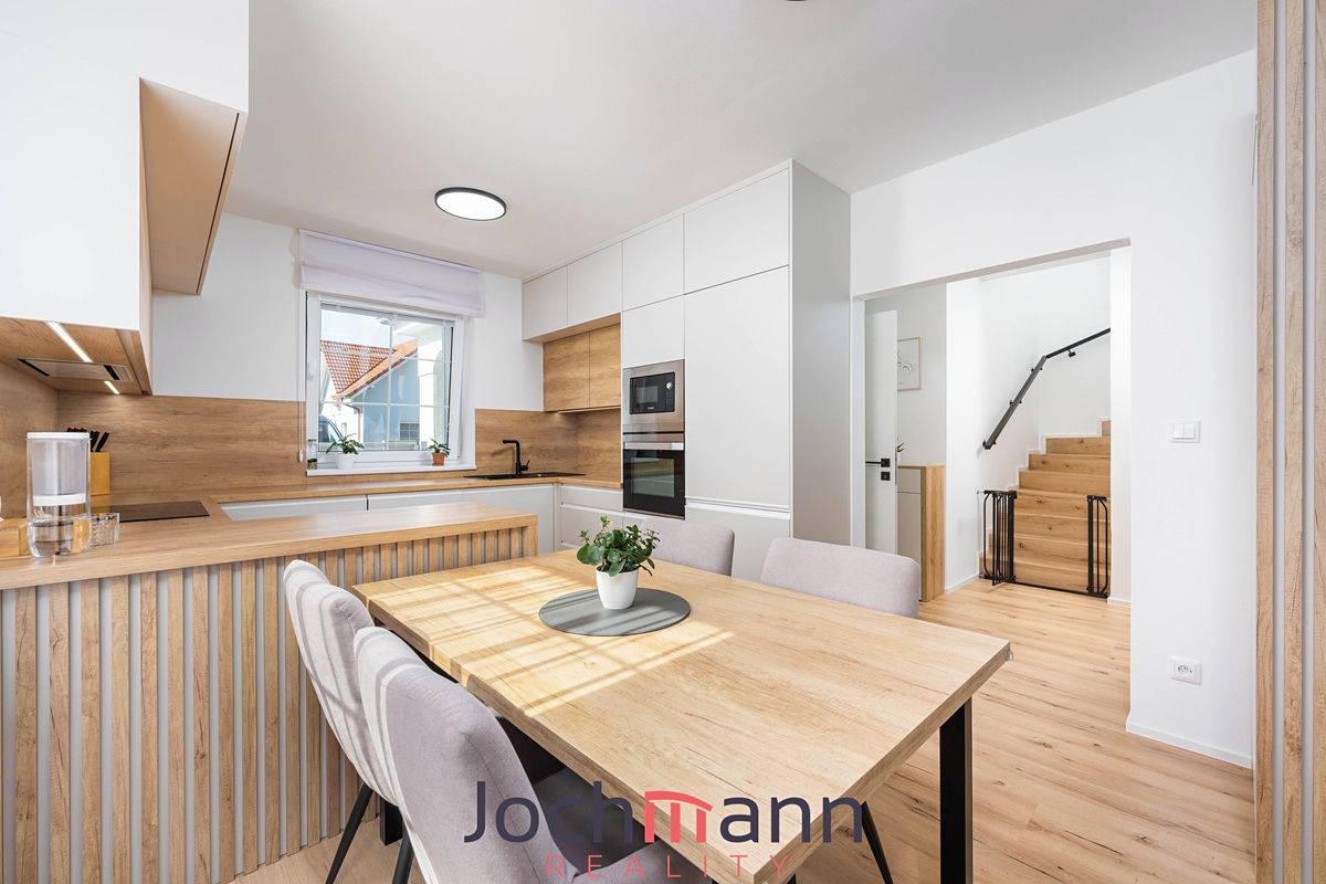 Prodej rodinného domu 150 m², pozemek 418 m², Boršov nad Vltavou – fotka 1 z 3