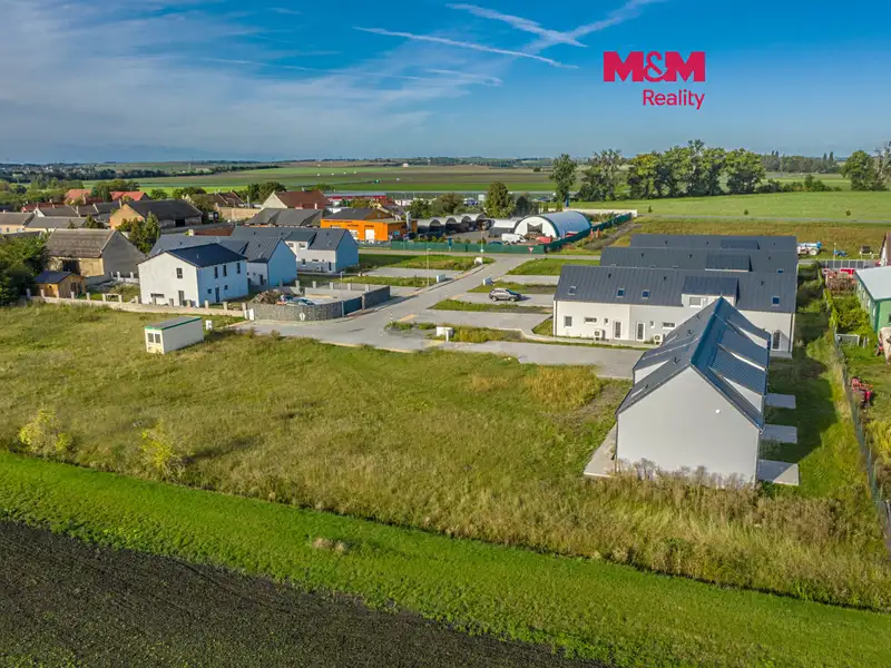 Pronájem bytu 4+kk 102 m², Starý Vestec – náhled fotky 1