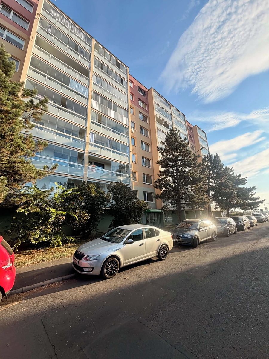 Prodej bytu 3+1 90 m², Most – fotka 1 z 3