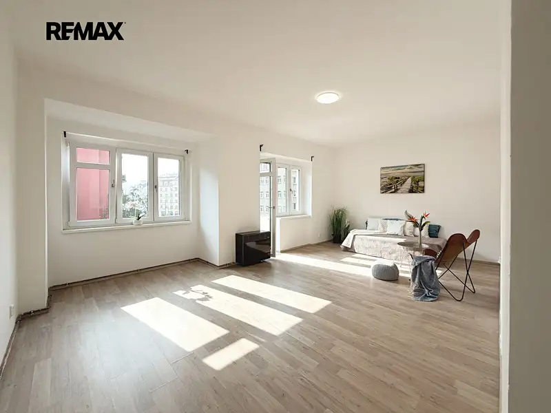Prodej bytu 2+1 69 m², Praha – náhled fotky 2