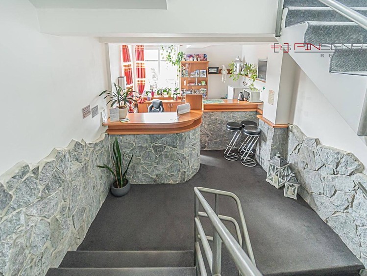Prodej komerčního prostoru, 1 398 m² (24 z 30)