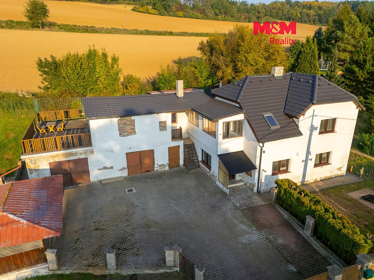 Prodej rodinného domu 346 m², pozemek 881 m², Kněžmost – fotka 1 z 3